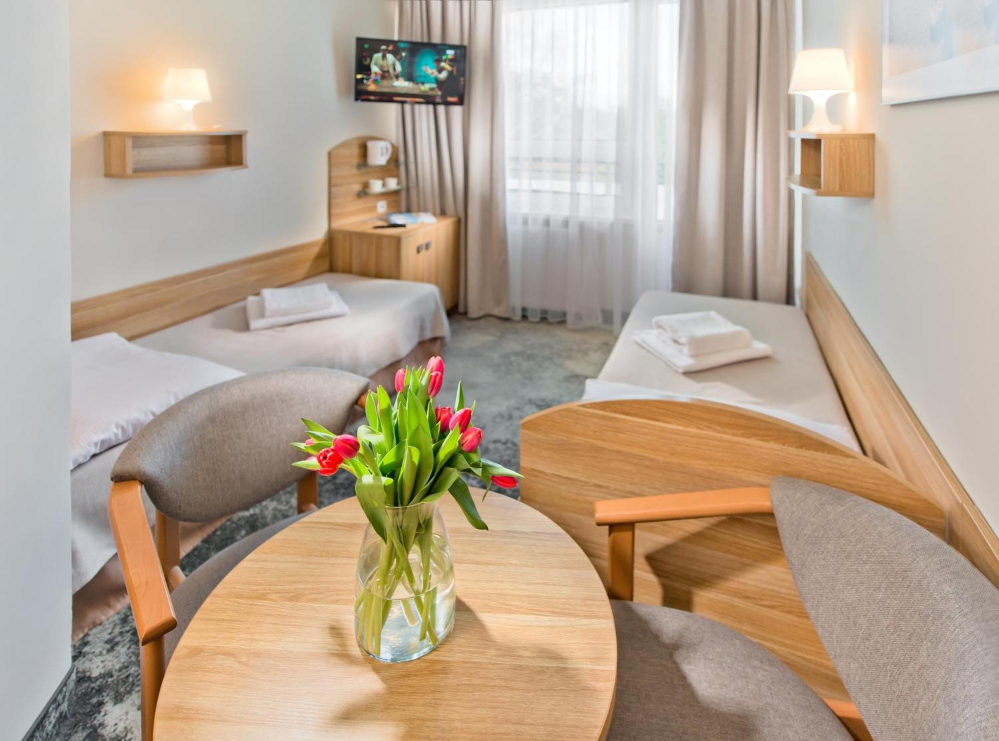 Piramida Medical Spa Mrzeżyno Exteriör bild